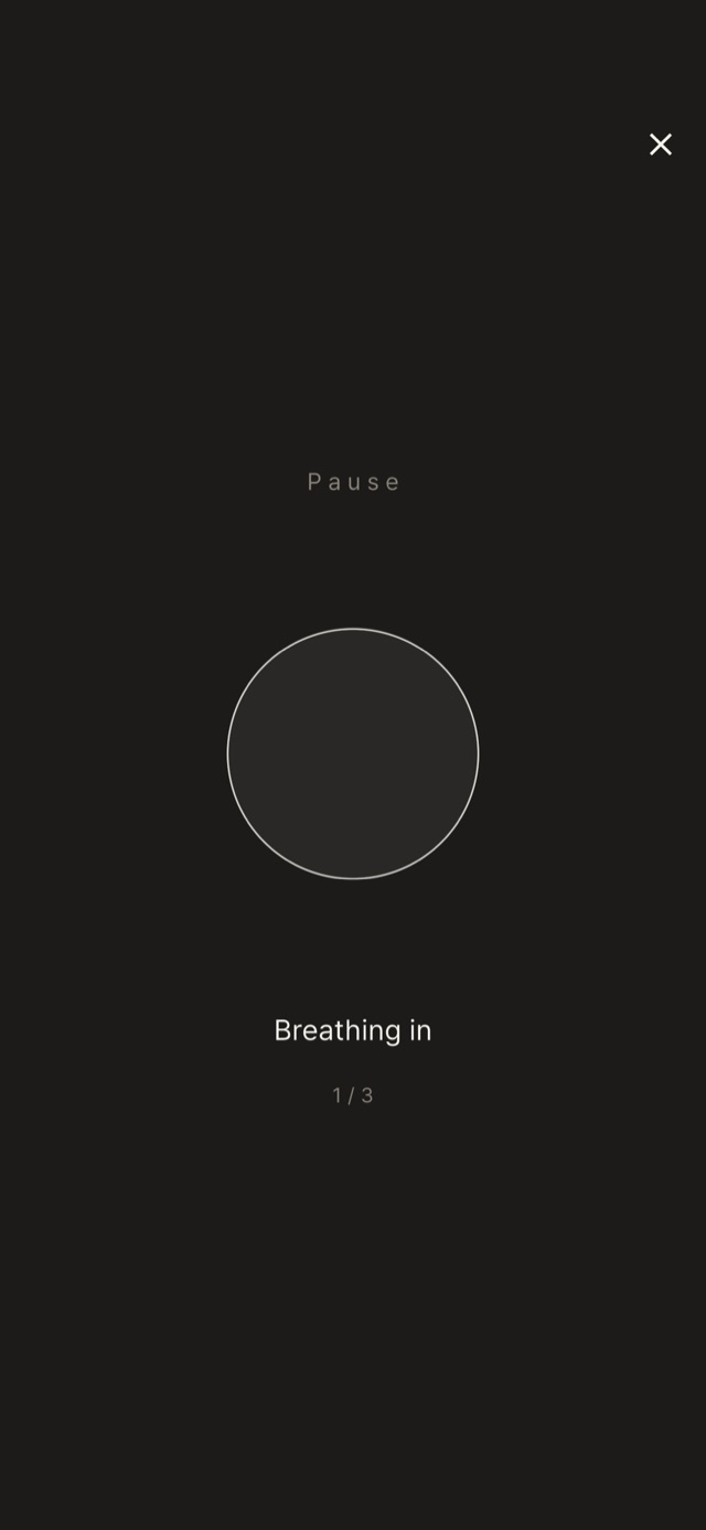 Mindfulness pause — a circle guiding the first of three breaths